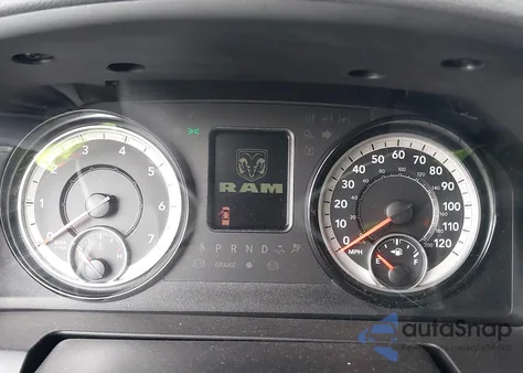 2018 Ram 1500 Tradesman 4X2 5'7 Box z USA, uszkodzony, nr VIN 1C6RR6KG1JS104794